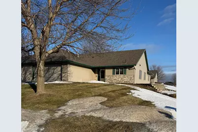 686 W River Drive, New London, MN 56273 - Photo 2