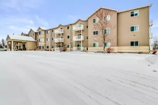 3434 28th Street S, Fargo, ND 58104 - Photo 2