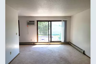 415 S Wasson Lane #202, River Falls, WI 54022 - Photo 6