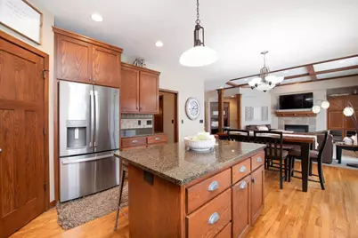 610 E Rolling Hills Drive, Le Center, MN 56057 - Photo 12