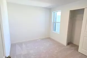 4745 Airlake Dr, Woodbury, MN 55129 - Photo 10