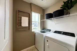 4947 Airlake Dr, Woodbury, MN 55129 - Photo 16