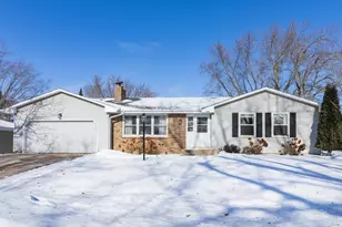 7064 Glenross Rd, Woodbury, MN 55125 - Photo 1