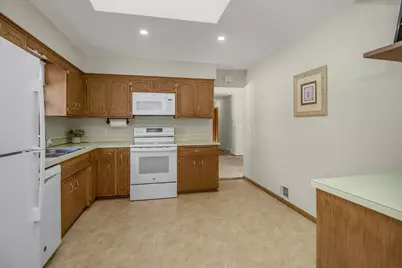 7064 Glenross Road, Woodbury, MN 55125 - Photo 14