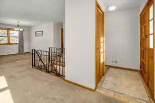 7064 Glenross Rd, Woodbury, MN 55125 - Photo 6