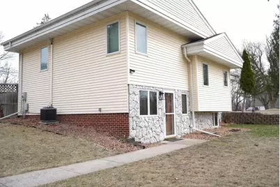 2200 10th Avenue SW, Austin, MN 55912 - Photo 2