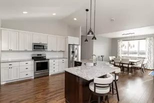 4268 Pine Pkwy S, Fargo, ND 58104 - Photo 16