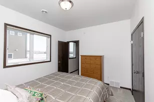 4268 Pine Pkwy S, Fargo, ND 58104 - Photo 42