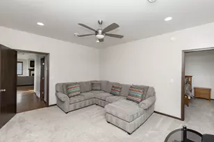 4268 Pine Pkwy S, Fargo, ND 58104 - Photo 40