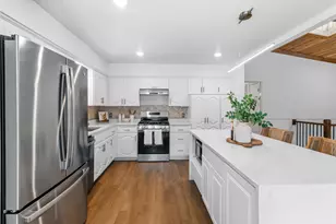 104 Belmont Rd, Apple Valley, MN 55124 - Photo 8