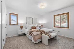 104 Belmont Rd, Apple Valley, MN 55124 - Photo 12