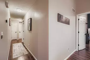 6887 Folkestone Rd, Apple Valley, MN 55124 - Photo 20