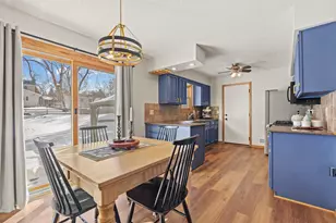 13713 James Ave S, Burnsville, MN 55337 - Photo 4