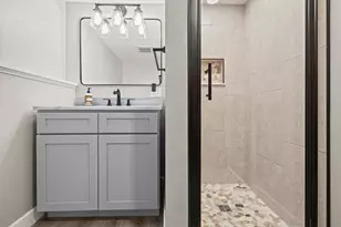 13713 James Ave S, Burnsville, MN 55337 - Photo 14