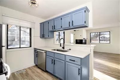 7648 Wedgewood Court N, Maple Grove, MN 55311 - Photo 14