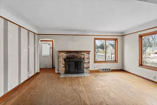 5301 Emerson Ave N, Brooklyn Center, MN 55430 - Photo 2