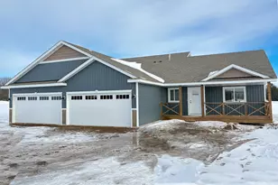 15592 100th Ave, Milaca, MN 56353 - Photo 2