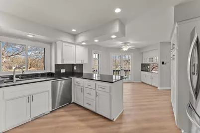 12060 48th Avenue N, Plymouth, MN 55442 - Photo 10