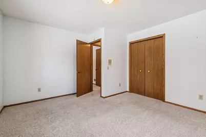 2093 Vienna Lane, Eagan, MN 55122 - Photo 32