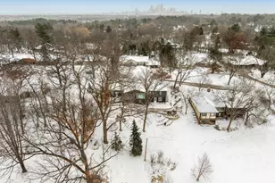 115 Ardmore Dr, Golden Valley, MN 55422 - Photo 6