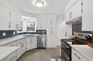 408 Natchez Ave S, Golden Valley, MN 55416 - Photo 24