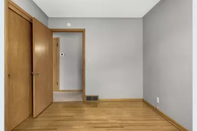 1811 Stanbridge Avenue, Roseville, MN 55113 - Photo 18