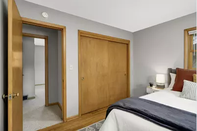 1811 Stanbridge Avenue, Roseville, MN 55113 - Photo 14