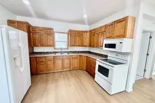 515 E Spring St, Redwood Falls, MN 56283 - Photo 8