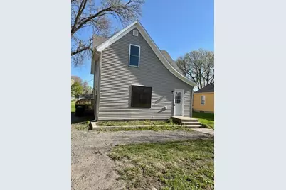 515 E Spring Street, Redwood Falls, MN 56283 - Photo 2