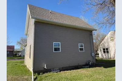 515 E Spring Street, Redwood Falls, MN 56283 - Photo 4