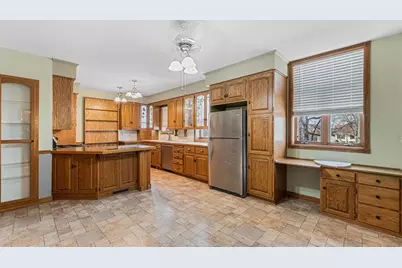 215 S 5th Street, Montevideo, MN 56265 - Photo 8