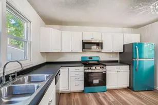 610 Fairview Ave N, Saint Paul, MN 55104 - Photo 12