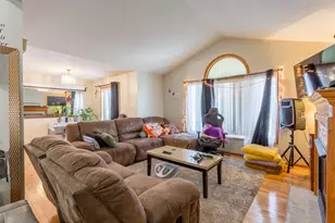 5537 Golfview Ave N, Oakdale, MN 55128 - Photo 40