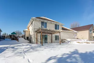 5537 Golfview Ave N, Oakdale, MN 55128 - Photo 44