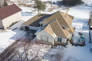 5537 Golfview Ave N, Oakdale, MN 55128 - Photo 1