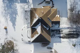 5537 Golfview Ave N, Oakdale, MN 55128 - Photo 2