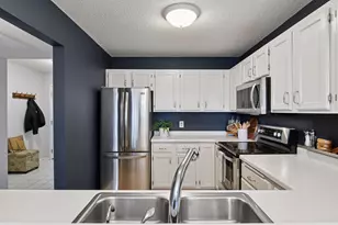 7540 Edinborough Way, Edina, MN 55435 - Photo 14