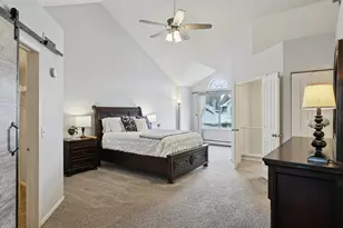 7540 Edinborough Way, Edina, MN 55435 - Photo 34