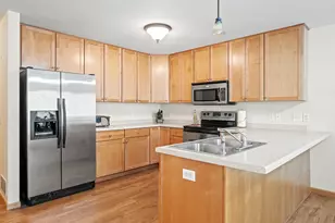 1794 Bennett St, River Falls, WI 54022 - Photo 2