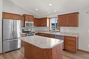 271 Greenway Dr, Delano, MN 55328 - Photo 2