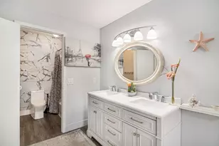 4001 Heritage Hills Dr, Bloomington, MN 55437 - Photo 8