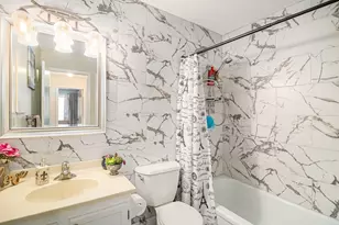 4001 Heritage Hills Dr, Bloomington, MN 55437 - Photo 12