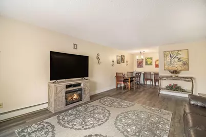 4001 Heritage Hills Drive #304, Bloomington, MN 55437 - Photo 6