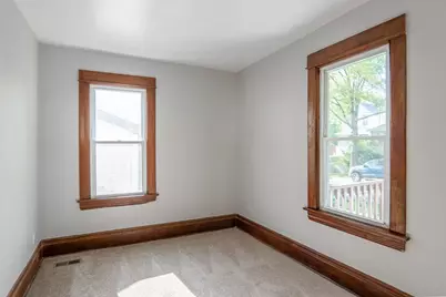 188 Wyoming Street E, Saint Paul, MN 55107 - Photo 8
