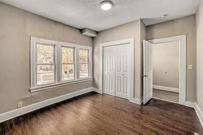 911 Sims Avenue, Saint Paul, MN 55106 - Photo 2