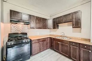 911 Sims Ave, Saint Paul, MN 55106 - Photo 12