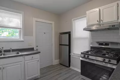 1002 Lowry Avenue N, Minneapolis, MN 55411 - Photo 2