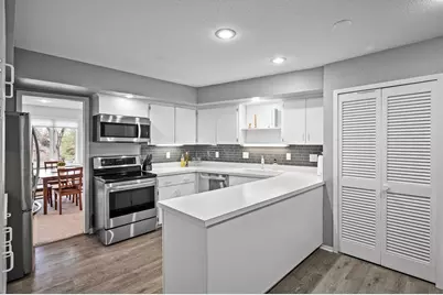 3412 Oak Ridge Road #309, Hopkins, MN 55305 - Photo 10