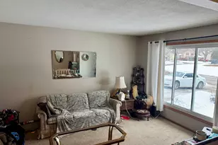 6109 Bethia Ln, Brooklyn Park, MN 55429 - Photo 6