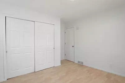 13100 Thomas Avenue S, Burnsville, MN 55337 - Photo 10